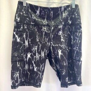 Biker Shorts with Phone Pockets